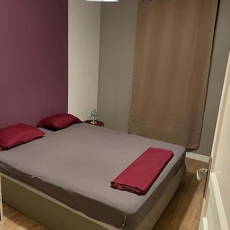 Appartement Chez Tricia Thorigny-sur-Marne Bagian luar foto