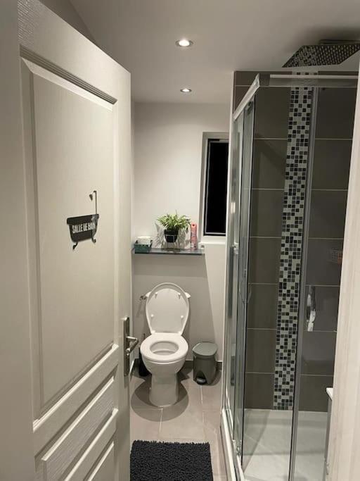 Appartement Chez Tricia Thorigny-sur-Marne Bagian luar foto