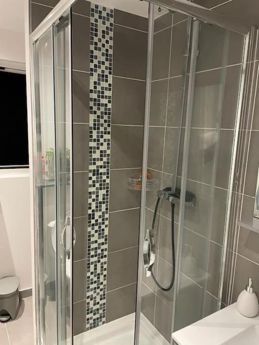 Appartement Chez Tricia Thorigny-sur-Marne Bagian luar foto